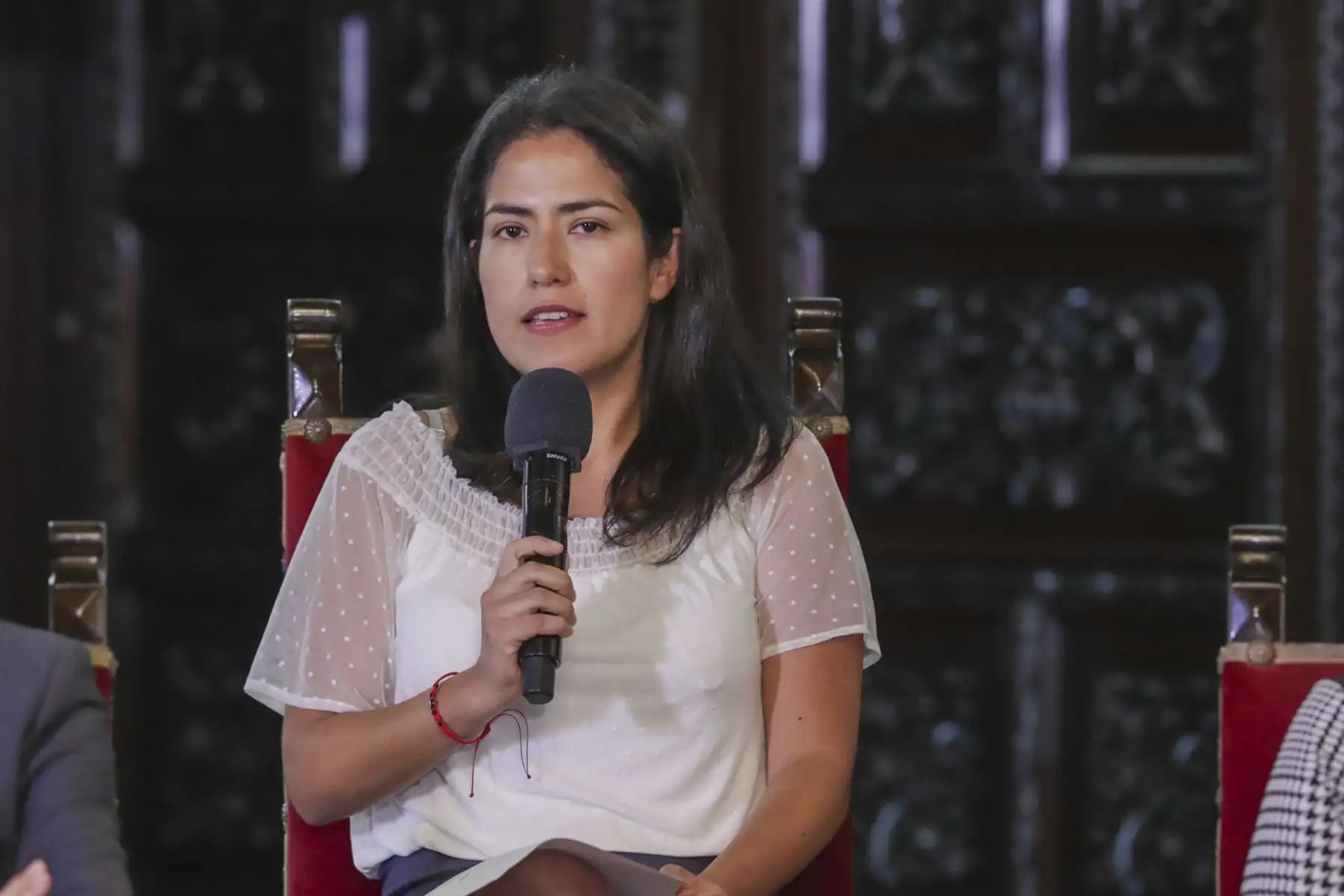 Intervención de la Ministra de Transportes y Comunicaciones, Paola Lazarte, durante la conferencia brindada por la presidenta Dina Boluarte anunciando las medidas para impulsar el crecimiento y desarrollo de la región Puno.
Foto: ANDINA/PCM