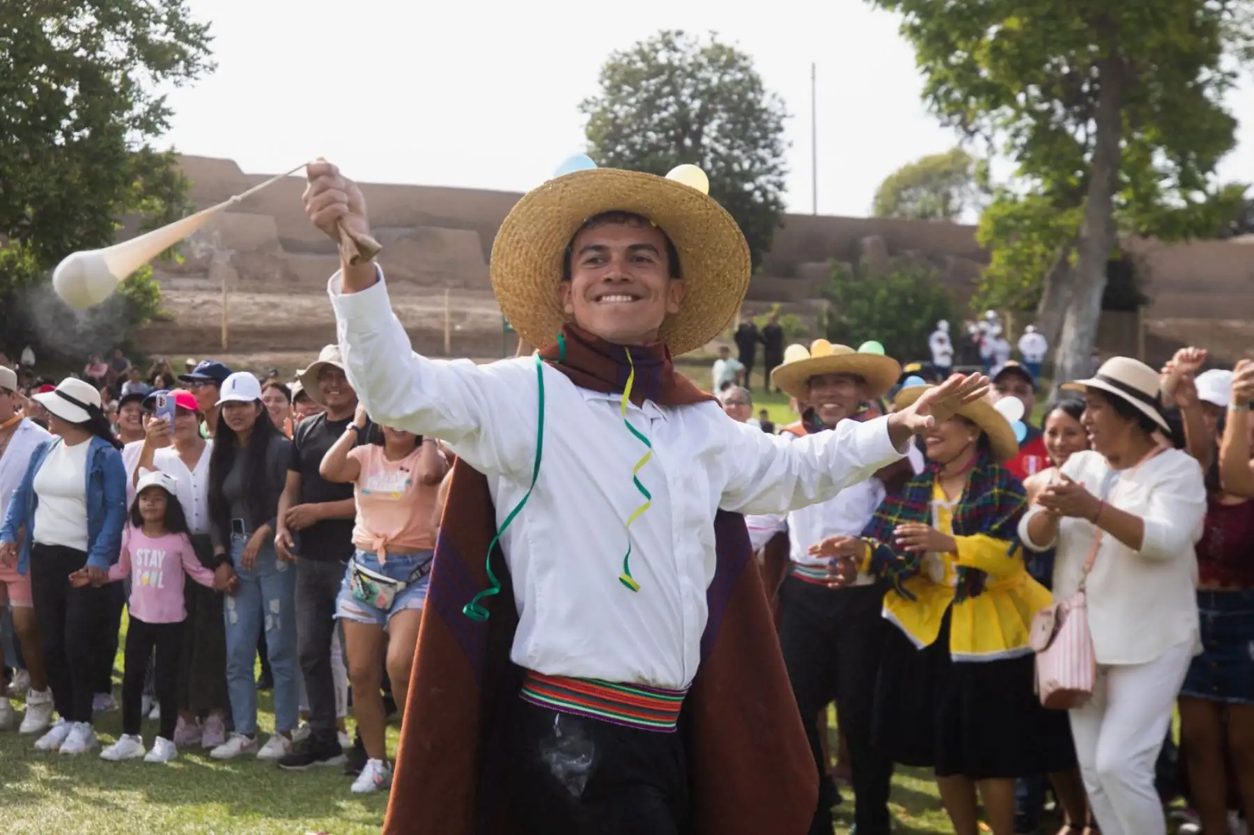 Carnavales como el de Putina, Lamas, Ayacucho, Arequipa y Cajamarca fueron  danzados por 150 artistas en escena. Foto: Difusión