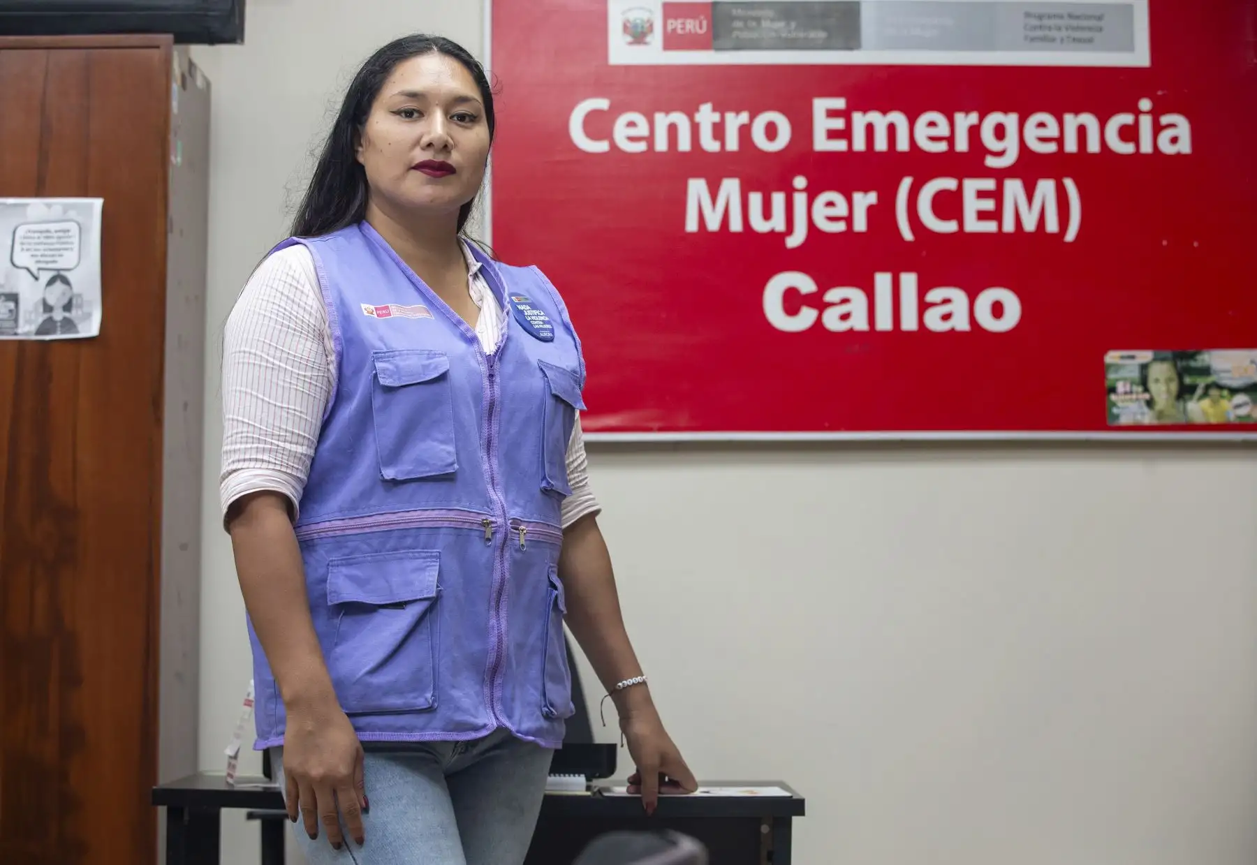 Betsy Gallo Tapia, es una voluntaria del AURORA -Programa nacional del Ministerio de la Mujer y Poblaciones Vulnerables-. En la imagen se encuentra en las instalaciones del Centro de Emergencia Mujer del Callao. Foto: ANDINA/Tatiana Gamarra
