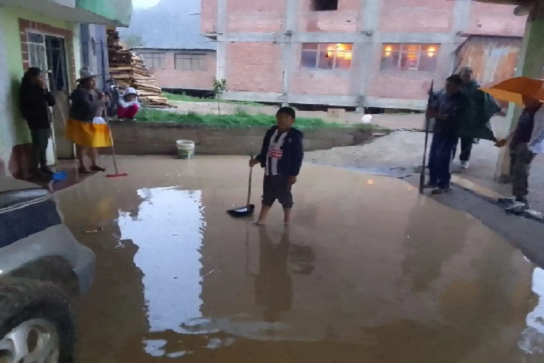 Lluvias intensas dañan ocho viviendas en provincia ancashina de Huaraz