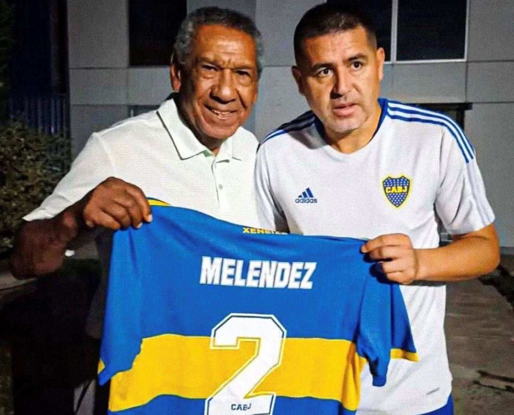 Julio Meléndez fue homenajeado en Boca Juniors