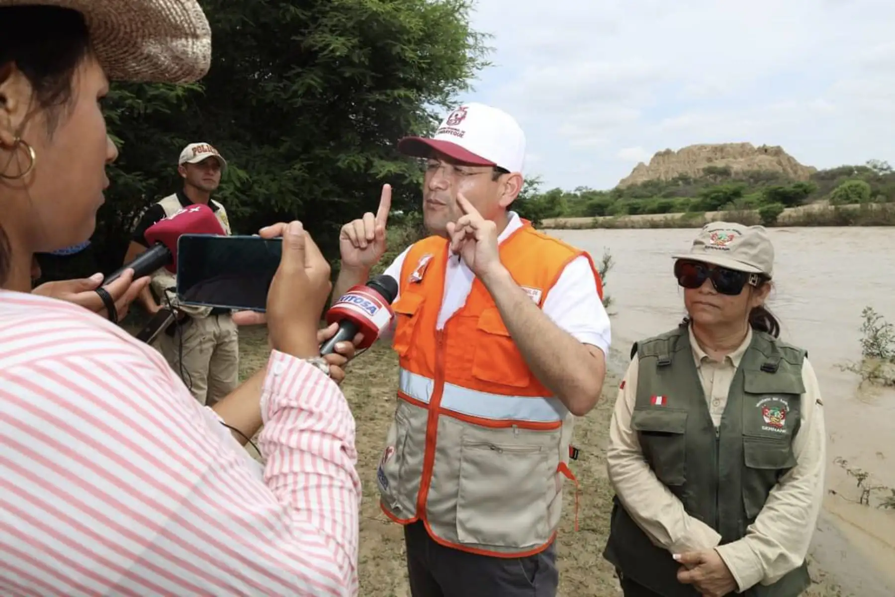 El río La Leche crece por la noche 1.5 metros de altura y pone en riesgo a la huaca El Loro, en el santuario histórico Bosque de Pómac. Foto: ANDINA/Difusión