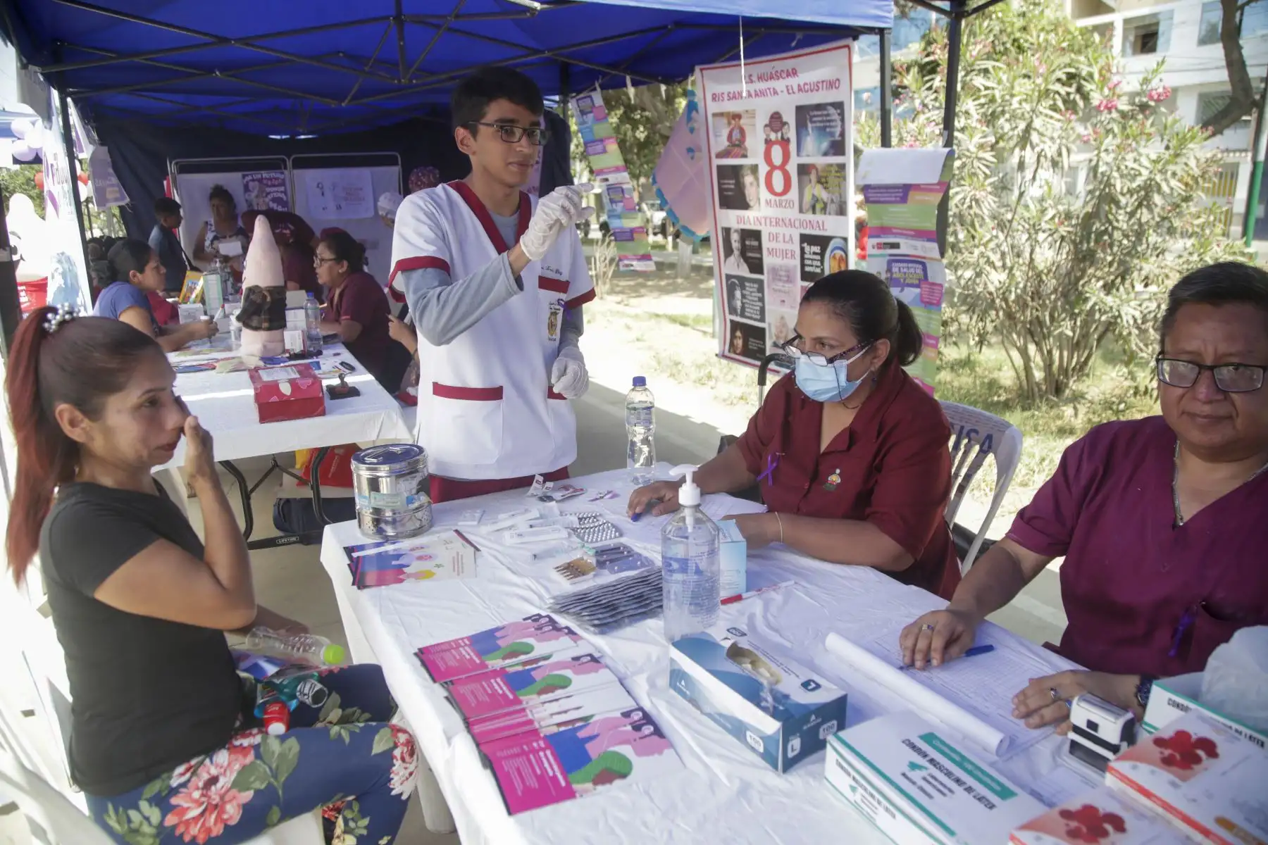 Feria integral dedicada al colectivo femenino, a fin de brindar reconocimiento de sus derechos, de su trabajo, de su igualdad respecto al hombre y sobre todo de su integridad como persona.
Foto: ANDINA/Juan Carlos Guzmán Negrini