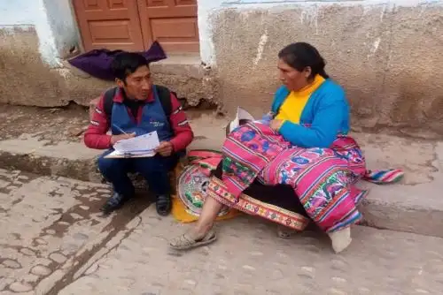 ‘Educando con Igualdad’ es una iniciativa que se desarrolla en la provincia de Quispicanchi (Cusco) que busca reducir la violencia de género promoviendo el ejercicio pleno y participativo de los derechos sexuales y reproductivos de las mujeres y adolescentes.