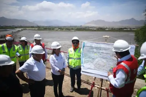 Autoridades de la ARCC y del gobierno regional de La Libertad inspeccionaron inicio de trabajos. Foto: ARCC/Difusión.