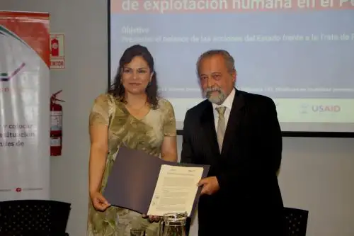 Defensoría del Pueblo y CHS Alternativo renovaron convenio de trabajo conjunto. Foto: ANDINA/Difusión