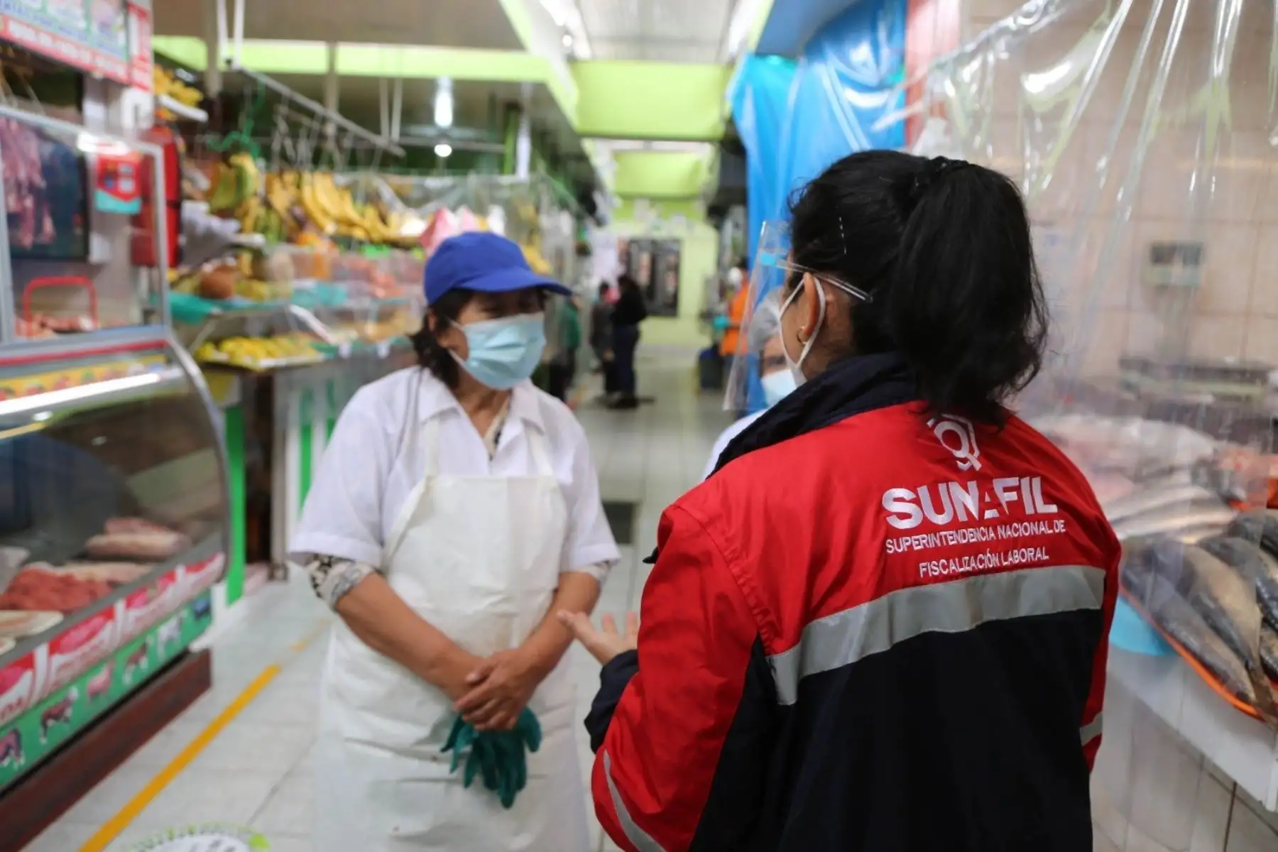 Personal de Sunafil en verificación de derechos laborales. Foto: Cortesía.