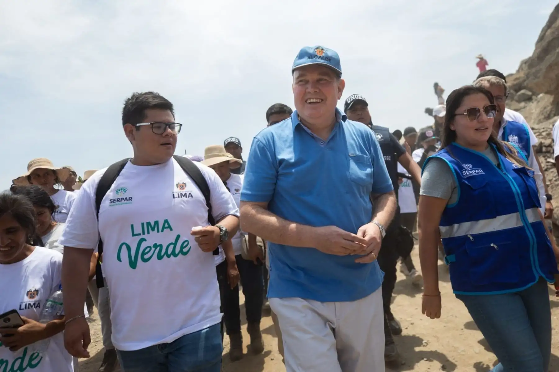 Voluntariado Municipal de Lima realizó el plantado de 150 árboles en la zona de las Lomas del Santuario de las Vizcachas, ubicado en el distrito de Villa María del Triunfo. La campaña Lima Verde, contó con la participación del alcalde Rafael López Aliaga. Foto: ANDINA/Municipalidad de Lima