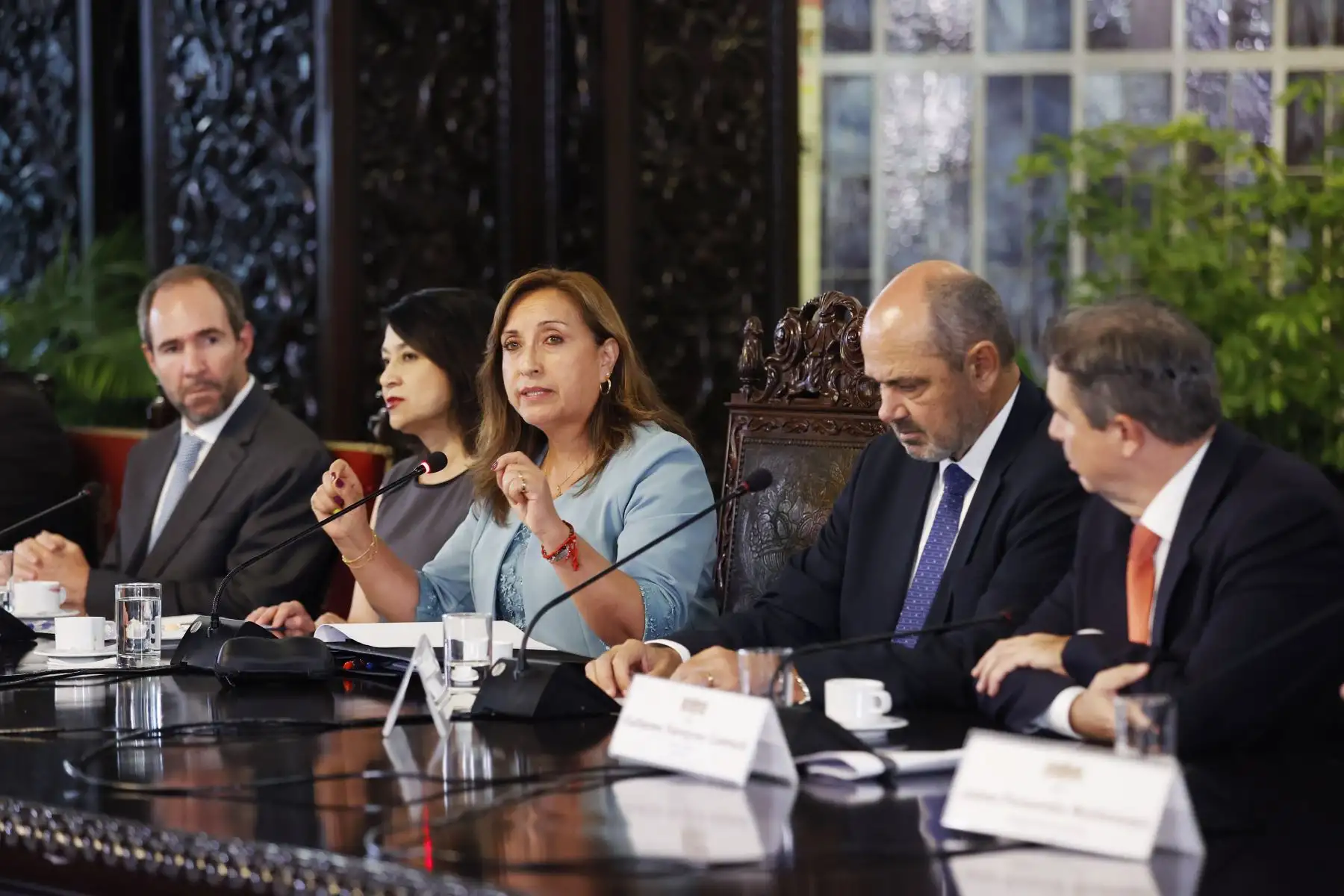 Presidenta Dina Boluarte sostuvo reunión de trabajo con el Consejo Empresarial Chileno-Peruano de manera presencial luego de 3 años. La cita tuvo lugar en el Palacio de Gobierno.
Foto: ANDINA/Presidencia Perú