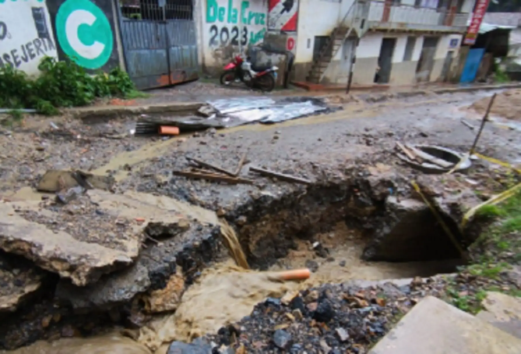 Lluvias intensas afectaron viviendas de material rústico, un local comercial y centro de salud en el distrito de Piscobamba, provincia de Mariscal Luzuriaga, reportó el Centro de Operaciones de Emergencia Regional (COER) de Áncash.