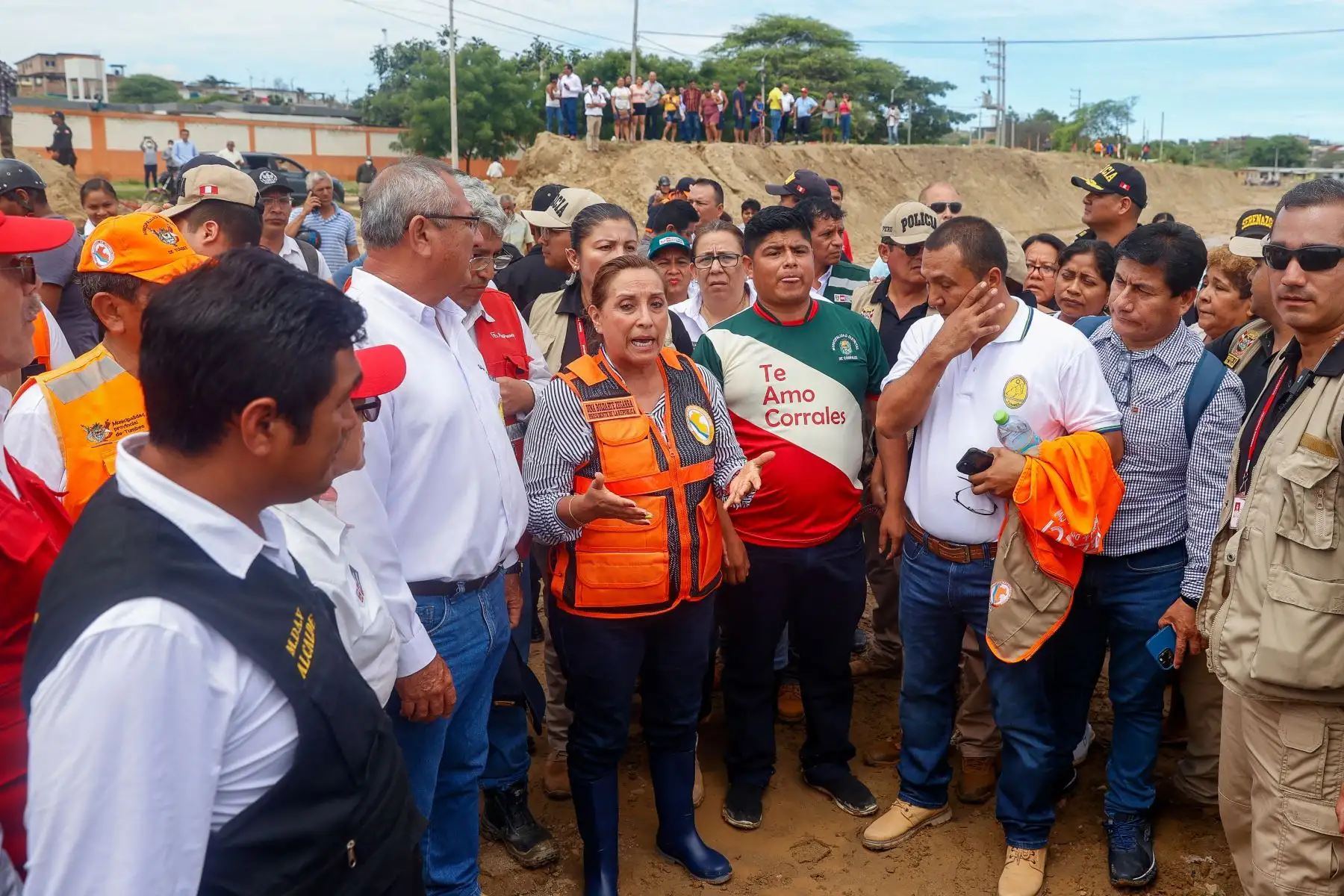 Presidenta de la república, Dina Boluarte, acompañada de ministros de Estado, arribó a Tumbes para atender las zonas afectadas por las fuertes lluvias. Foto:ANDINA/Presidencia