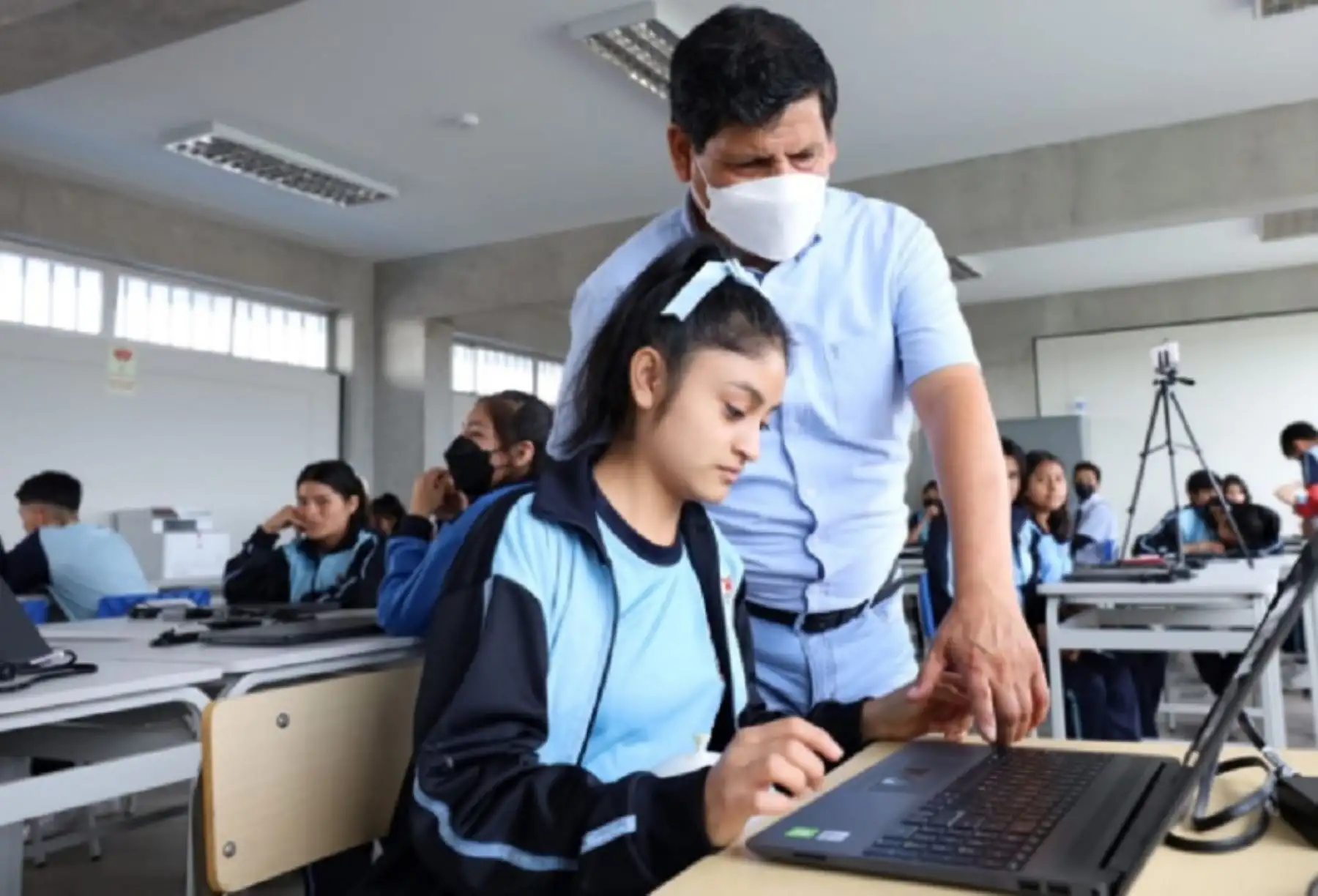 La Gerencia Regional de Educación de La Libertad decidió aplazar hasta el lunes 20 de marzo el inicio del año escolar en las instituciones educativas nacionales, a consecuencia de las inundaciones que han provocado las intensas lluvias registradas en la región.