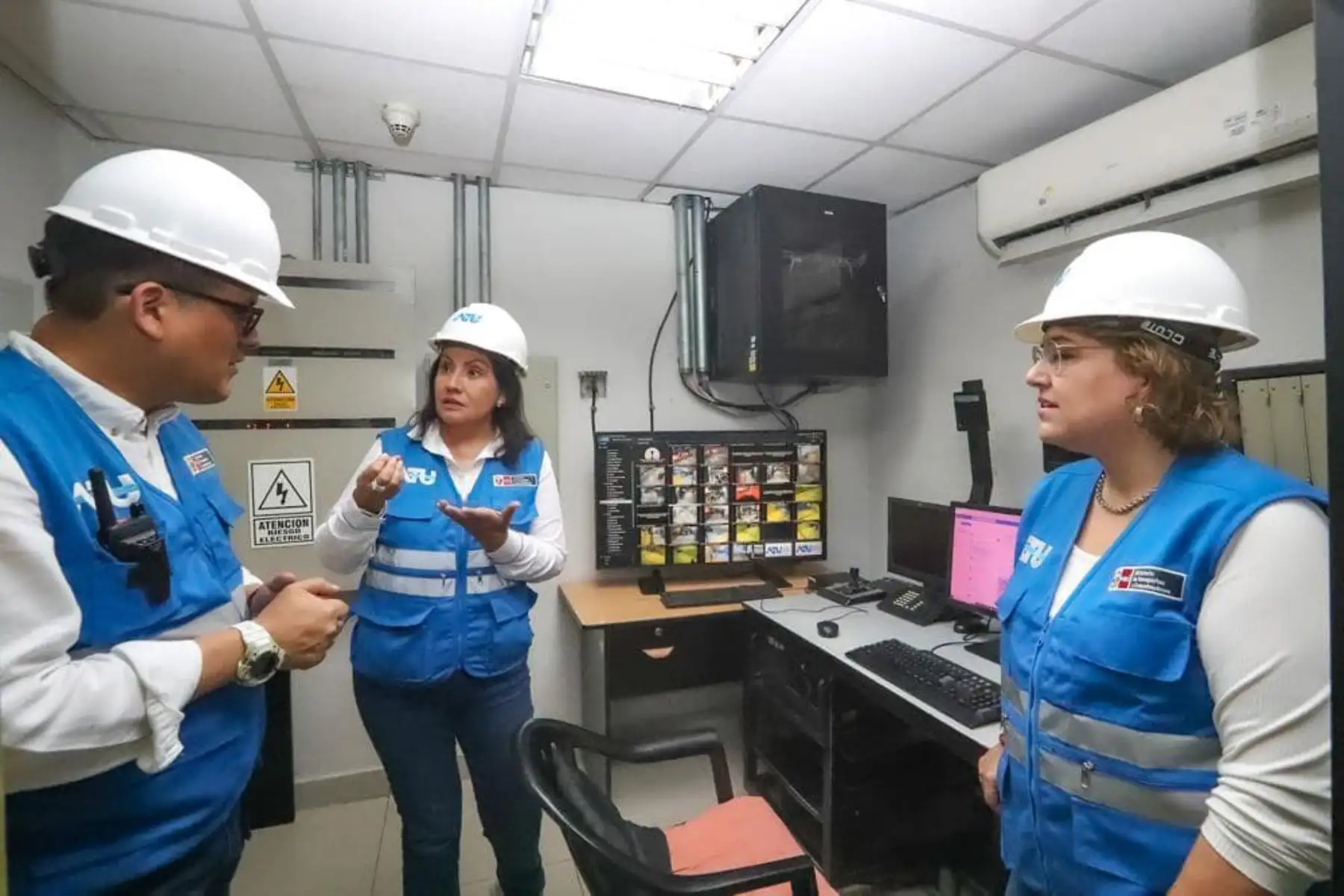 Ante el anuncio de lluvias en Lima y Callao, nuestra presidenta ejecutiva, María Jara, inspecciona las estaciones del Metropolitano para verificar las medidas preventivas que se vienen adoptando por la seguridad de nuestros usuarios. 
Foto: ANDINA/ATU