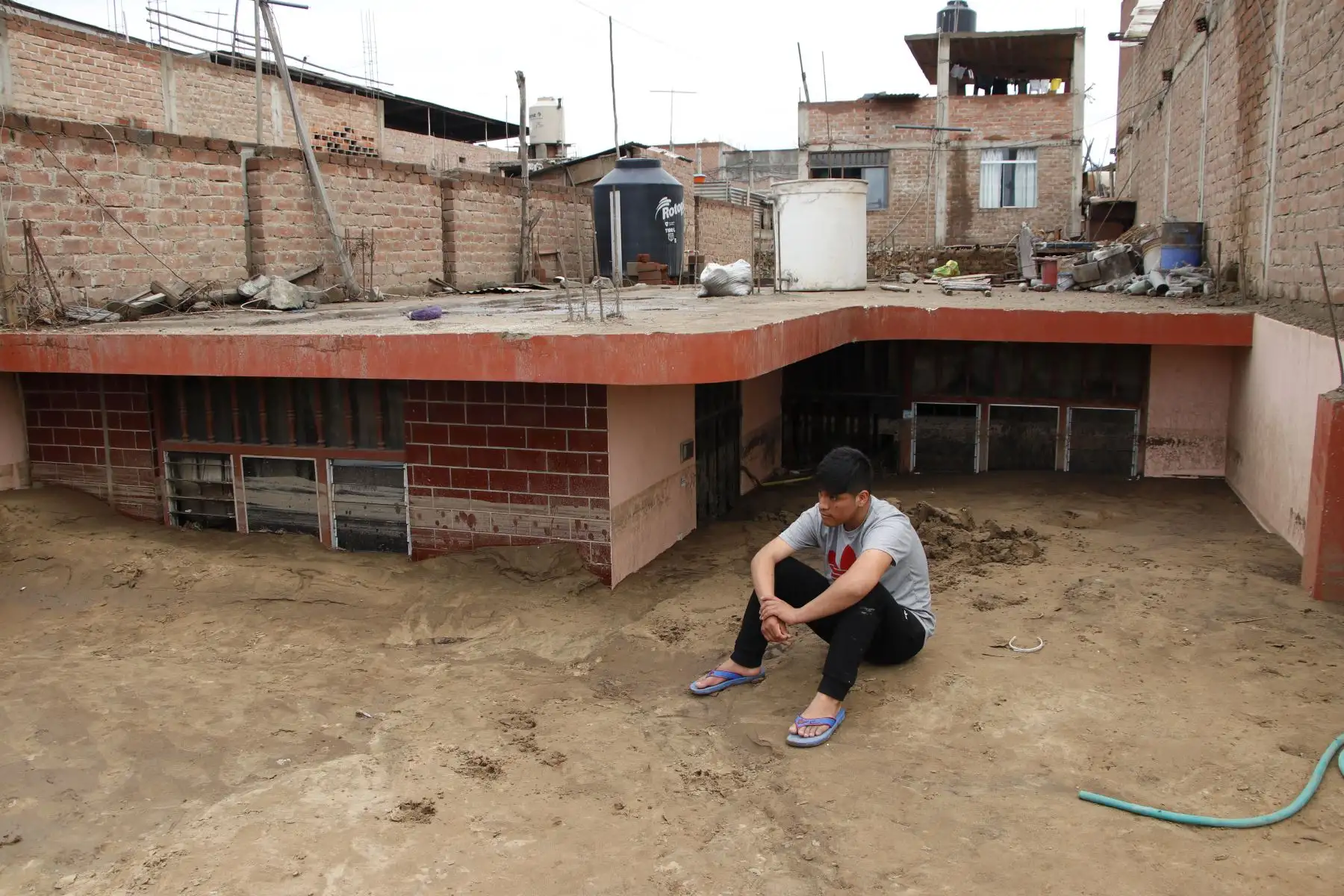 Existen 1,326 viviendas destruidas, 3,173 inhabitables y 21,862 afectadas, ANDINA/Difusión