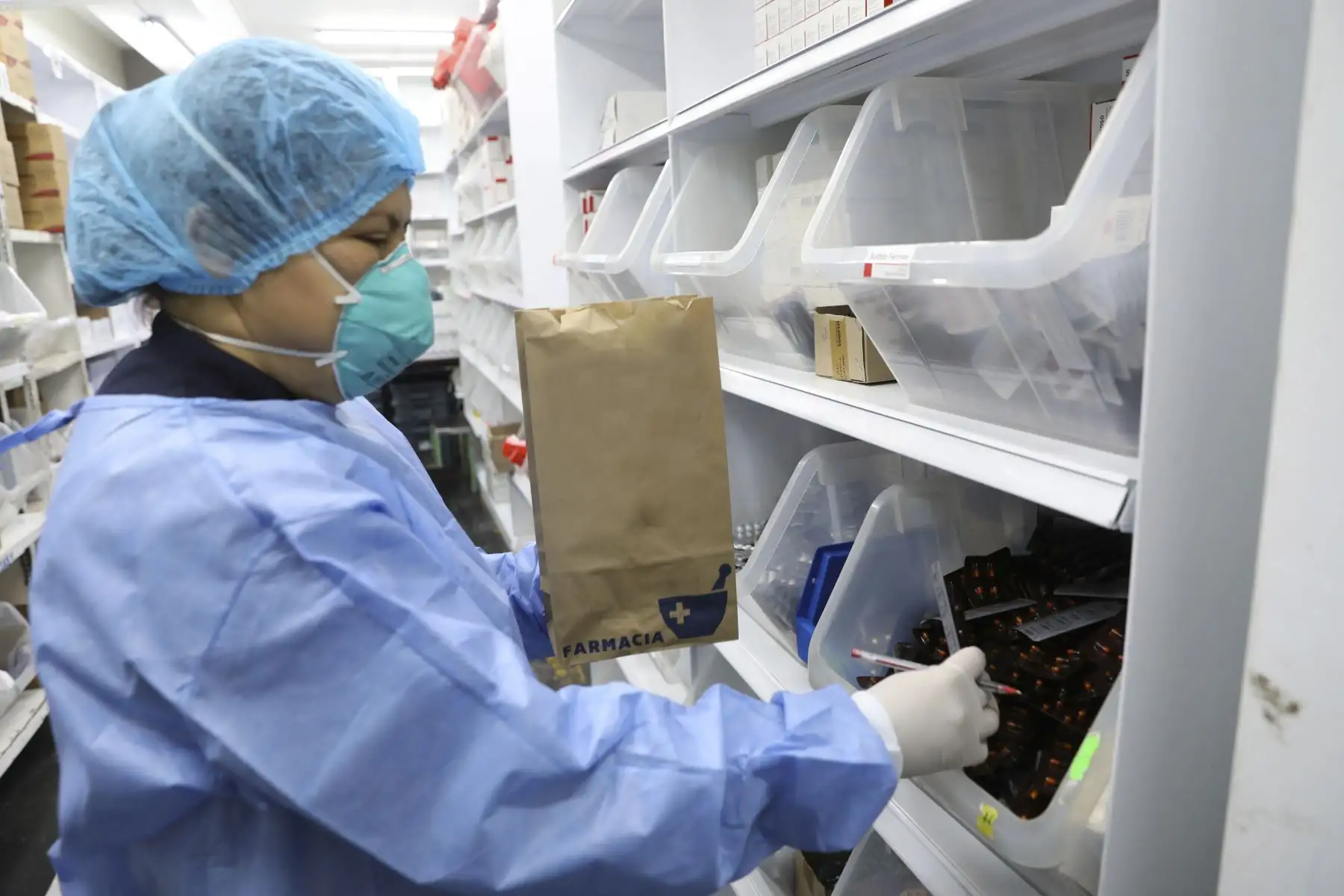 Los establecimientos del Seguro Social de Salud (EsSalud) en el norte del país, cuentan con el abastecimiento de medicamentos, material e insumos médicos para dos meses. Foto: ANDINA/EsSalud