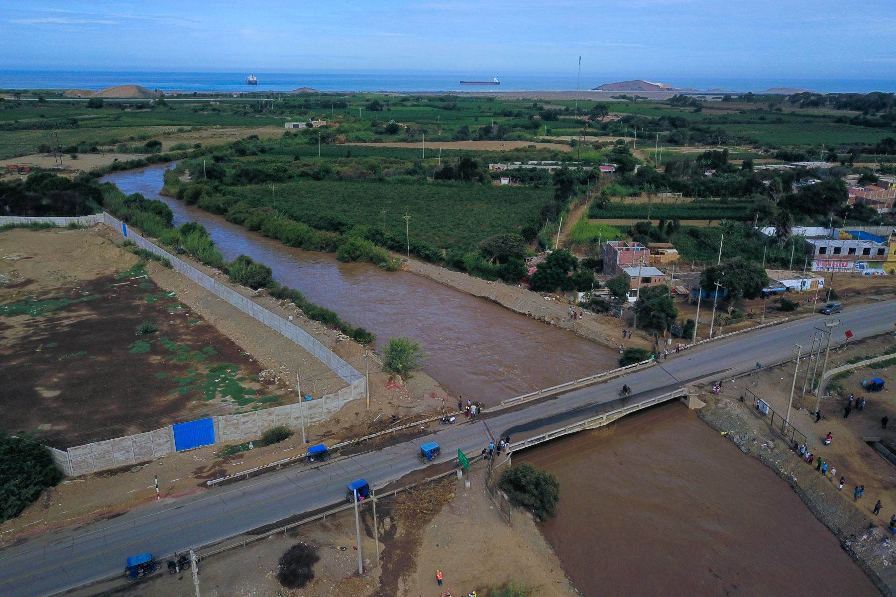 La ciudad de Huarmey, en Áncash, está en alerta debido al incremento del caudal del río del mismo nombre que ya alcanzó su máximo nivel y se teme un posible desborde. Foto: ANDINA/ Daniel Bracamonte