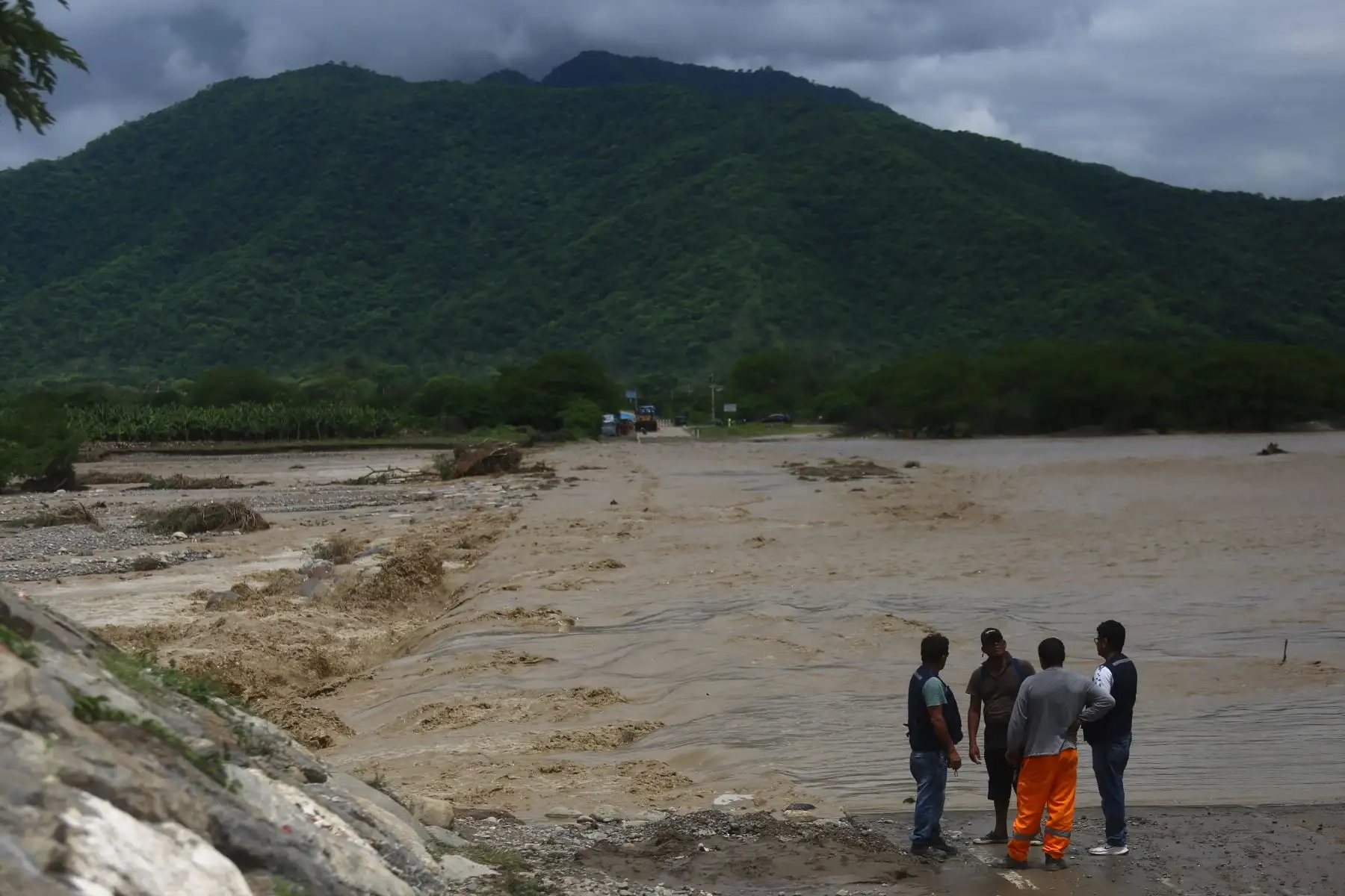 Las constantes lluvias en el norte originaron la crecida de los ríos de la sierra de Piura causando impacto en los cultivos y vías de comunicación como el rio Serrán y en distritos como San Miguel del Faique, Buenos Aires, Malacasí y otros en la provincia de Morropón .Foto: ANDINA/Ricardo Cuba