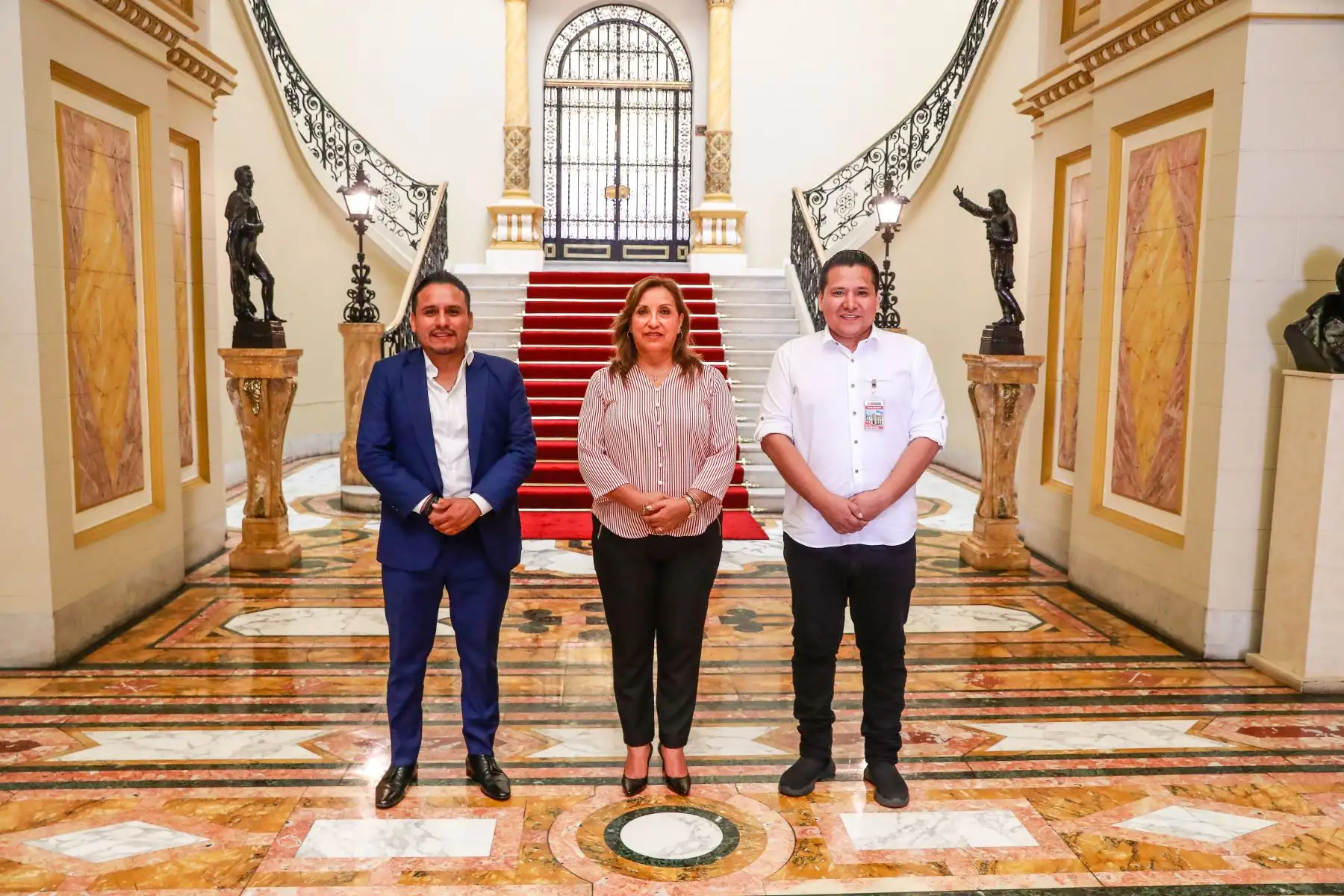 Presidenta de la república, Dina Boluarte, se reunió con los acaldes de Villa El Salvador y Villa María del Triunfo. Foto: ANDINA/ Prensa Presidencia