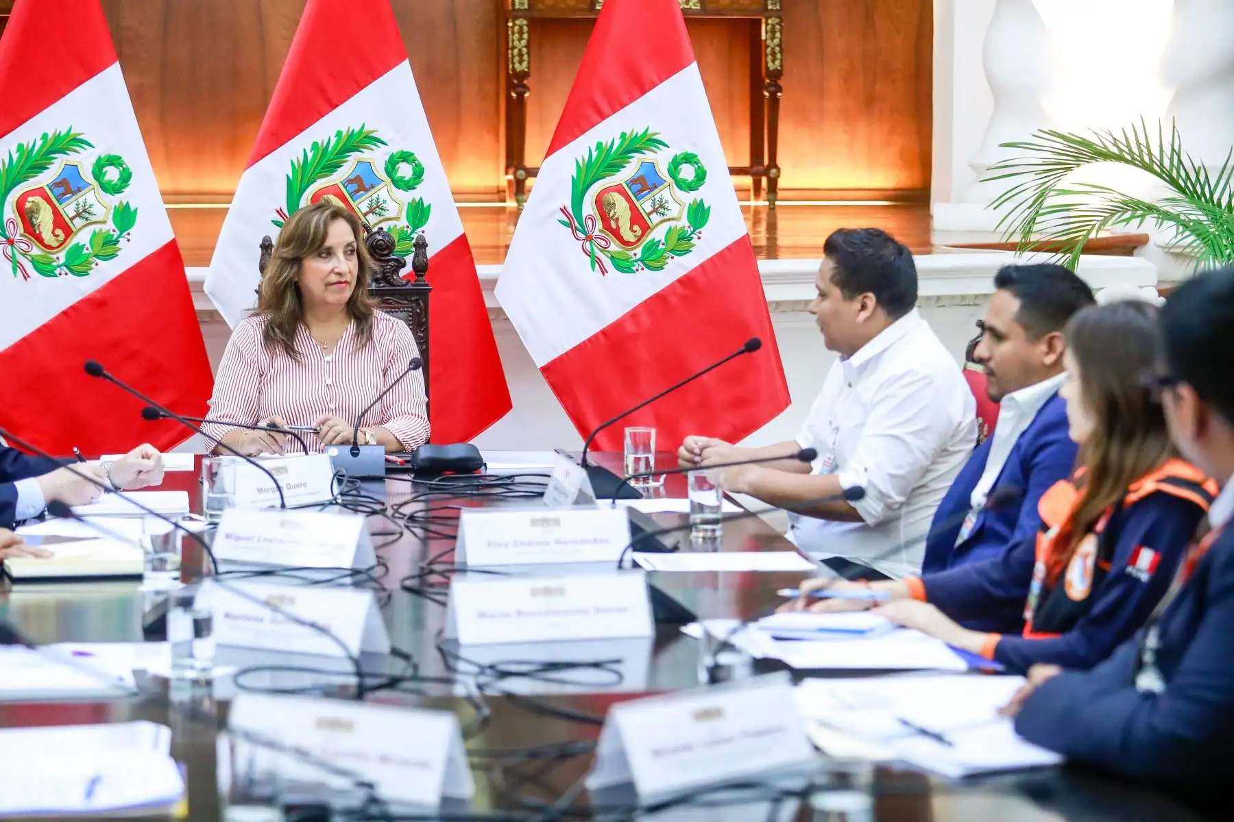 Presidenta de la república, Dina Boluarte, se reunió con los acaldes de Villa El Salvador y Villa María del Triunfo. Foto: ANDINA/ Prensa Presidencia