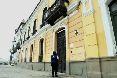 Personal de la Oficina Nacional de Procesos Electorales (ONPE) realizó hoy una visita al local de Fuerza Popular, en el marco de las actividades de auditoría del financiamiento público directo a los partidos políticos.
