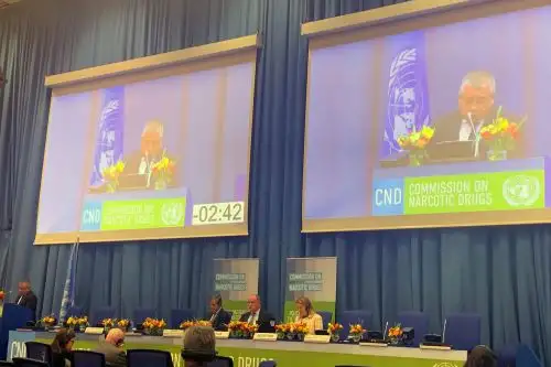 Carlos Figueroa, titular de Devida, expone en Viena, Austria. ANDINA/Difusión