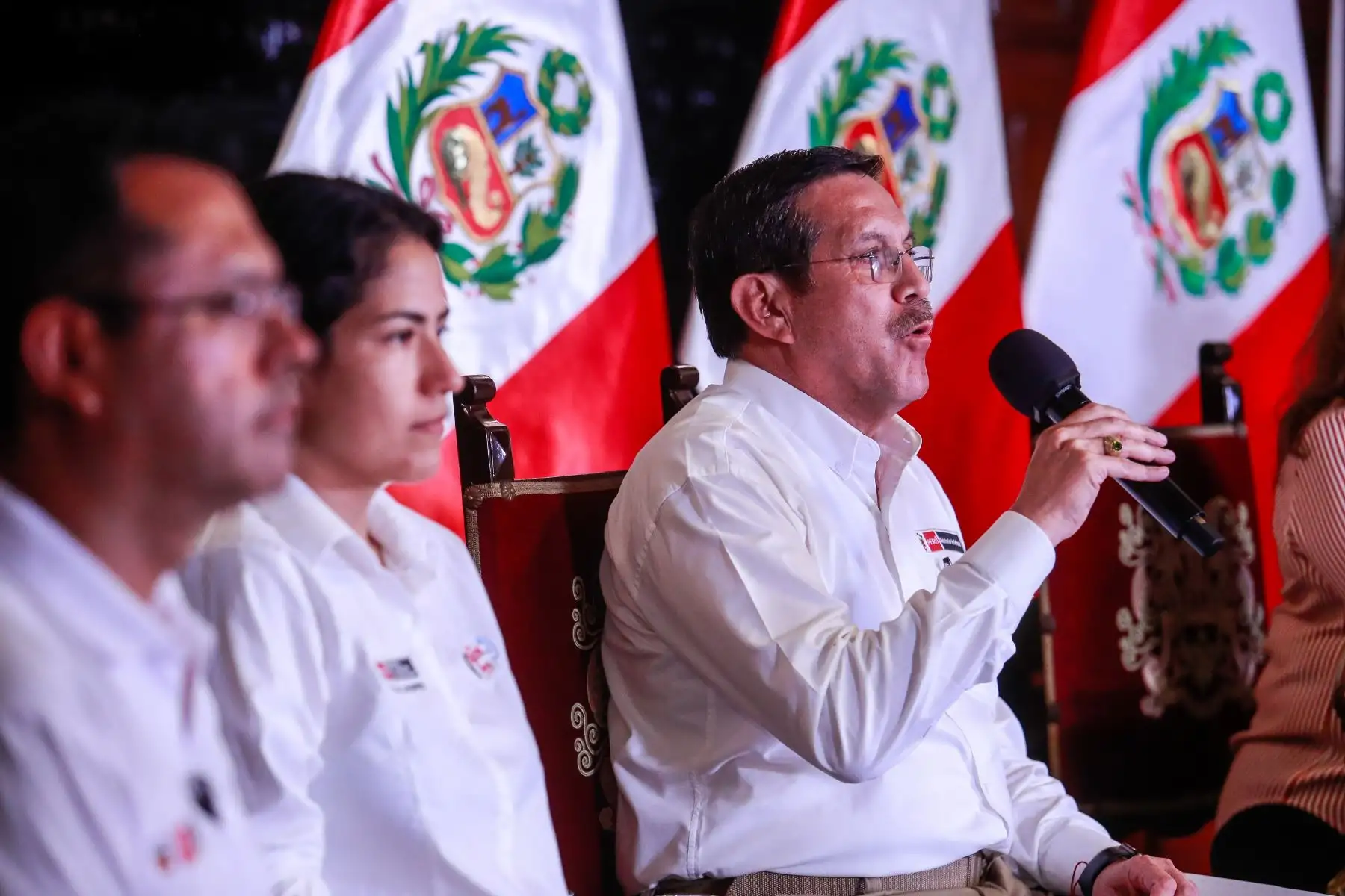La presidenta Dina Boluarte, junto al jefe del Gabinete Ministerial y ministros de Estado, brindarón un pronunciamiento para anunciar las medidas para las próximas 24 horas para atender la alerta roja en la capital, frente a posibles inundaciones e incrementos de caudal en los ríos Rímac, Chillón y Lurín.
Foto:ANDINA/Presidencia Perú