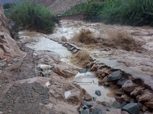 La crecida del río Otoca arrasa con plataforma de carretera que comunica Lucanas, en Ayacucho, con el sur de la región Ica. ANDINA/Difusión