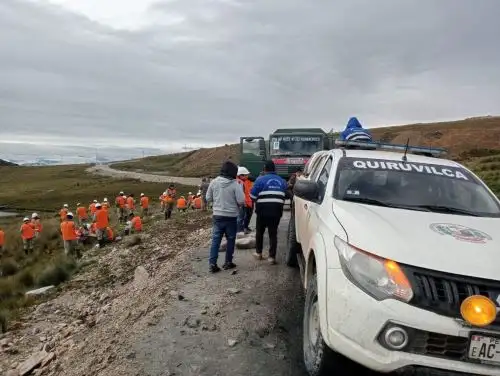 Miembros del Ejército y de la Policía Nacional reforzarán las labores de rescate que se realizan en el centro poblado La Victoria, distrito de Quiruvilca, que fue arrasado por un huaico.