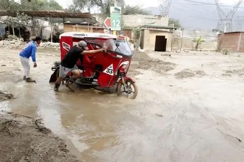 Un total de 454 distritos de la Costa norte y de la Sierra están en riesgo de verse afectados por deslizamientos, huaicos u otro tipo de movimientos de masas, advirtió el Centro Nacional de Estimación, Prevención y Reducción del Riesgo de Desastres. Foto: ANDINA/Vidal Tarqui.
