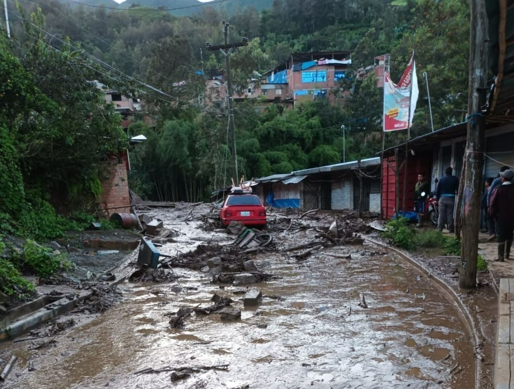 Al menos ocho personas resultaron heridas tras la activación de la quebrada Limón que inundó cientos de viviendas en el distrito de Canchaque, provincia de Huancabamba, región Piura. ANDINA/Difusión