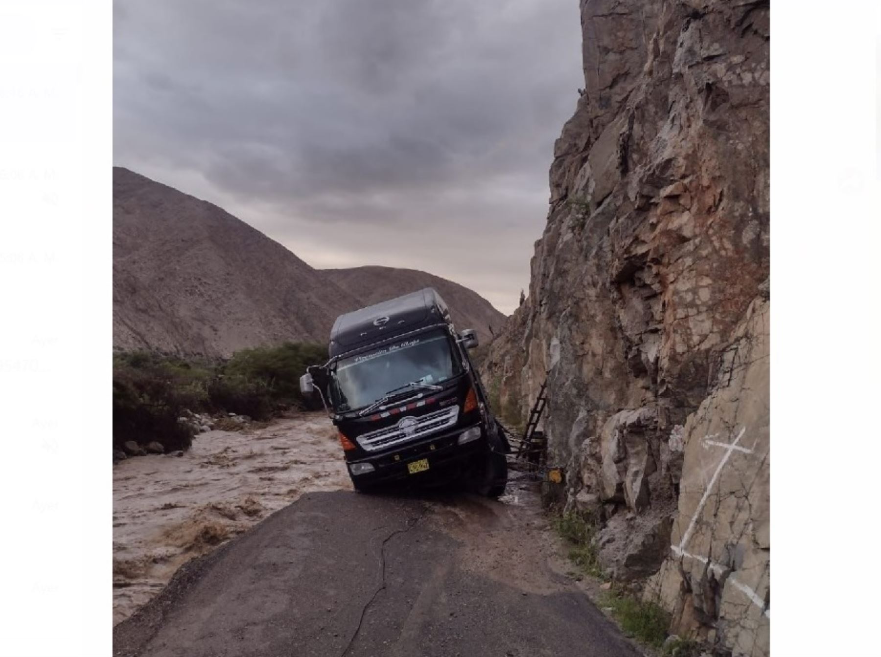 Al menos seis distritos de la provincia de Lucanas, región Ayacucho, quedaron aislados debido a que la carretera que une esa zona quedó severamente dañada a causa de las lluvias intensas.