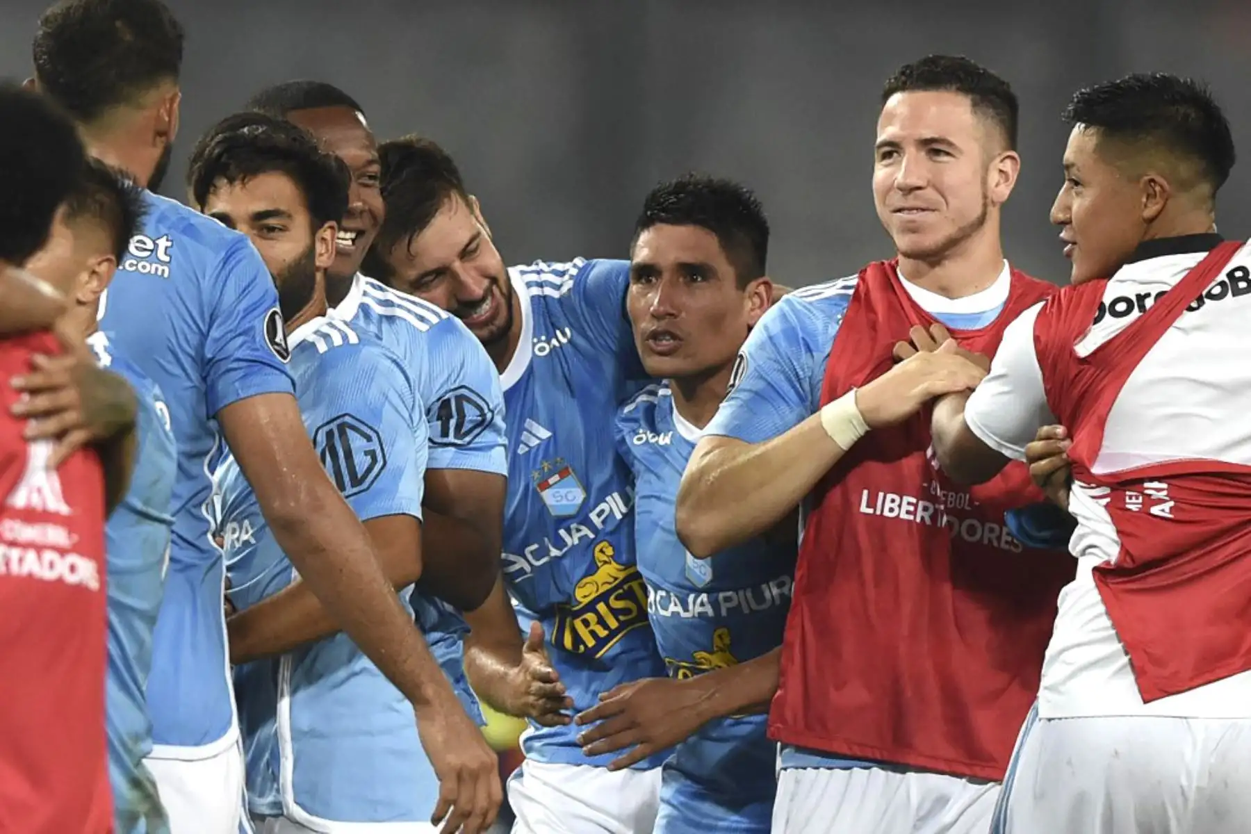 Irven Avila, celebra el gol del triunfo en el minuto 97. Foto: AFP