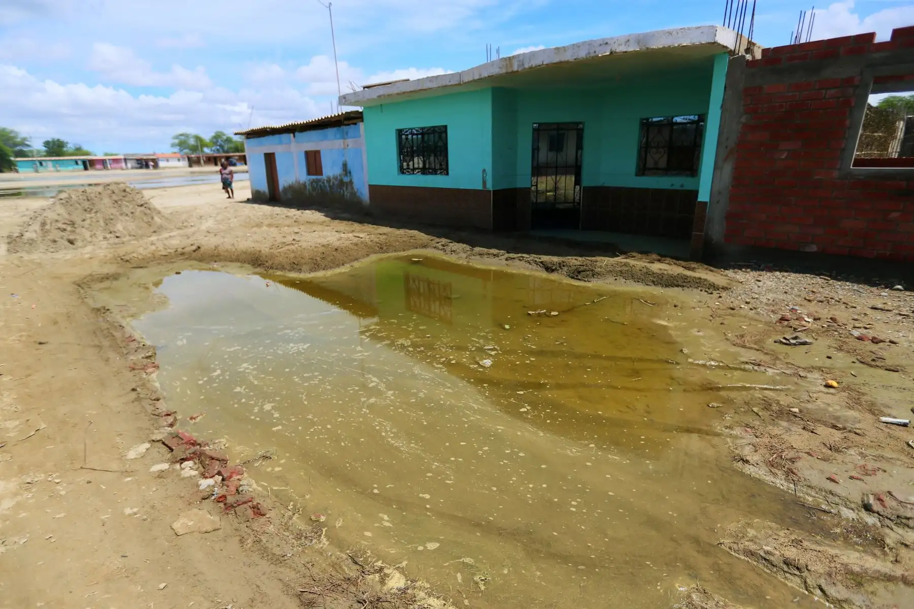 Las medidas y acciones de excepción de respuesta y rehabilitación de las zonas afectadas las ejecutarán los gobiernos regionales de Amazonas, Ayacucho, Pasco y Ucayali, gobiernos locales, en coordinación técnica y seguimiento del Indeci. Participarán diversos ministerios. Foto: ANDINA/ Ricardo Cuba.