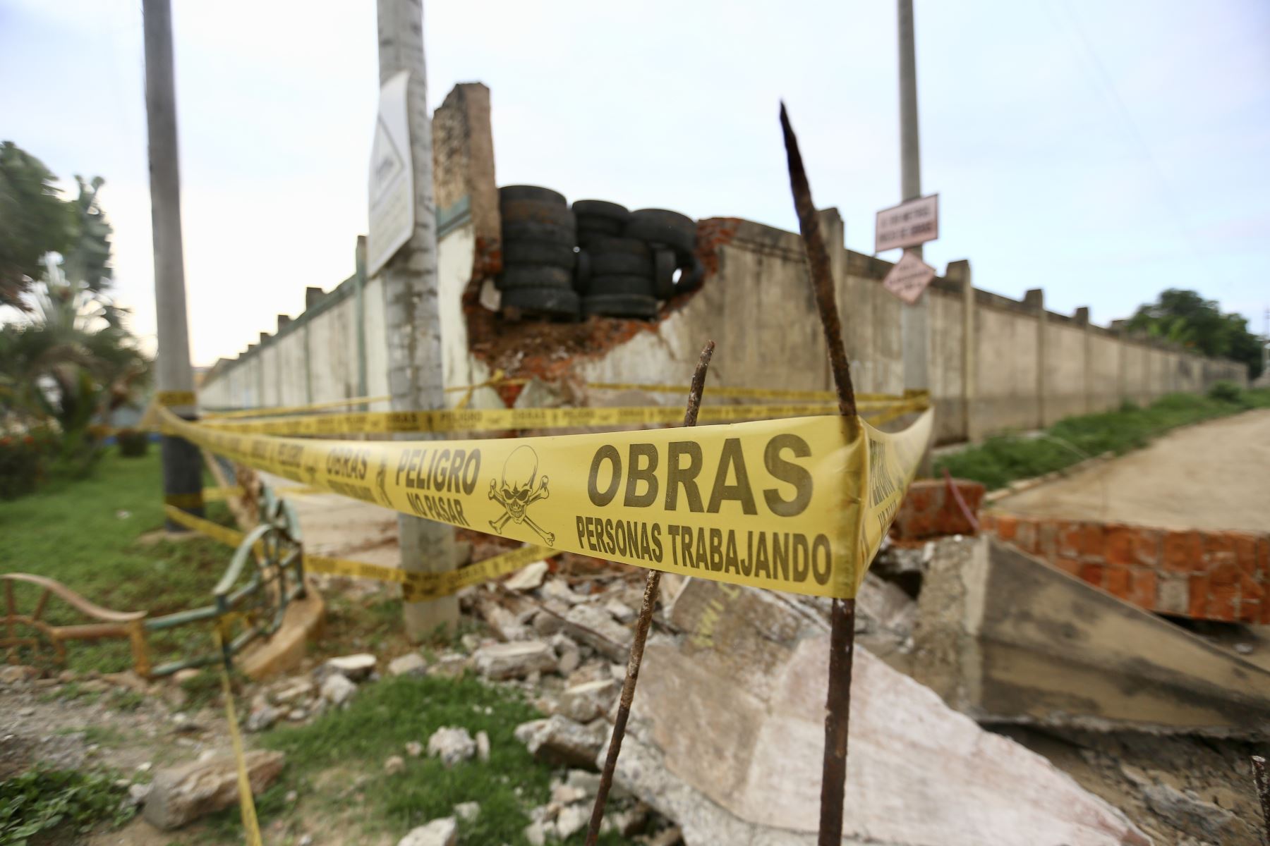 Sismo de magnitud 6.7 registrado en Tumbes dejo daños materiales, viviendas colapsadas, damnificados y una niña fallecida. Foto: ANDINA/Ricardo Cuba