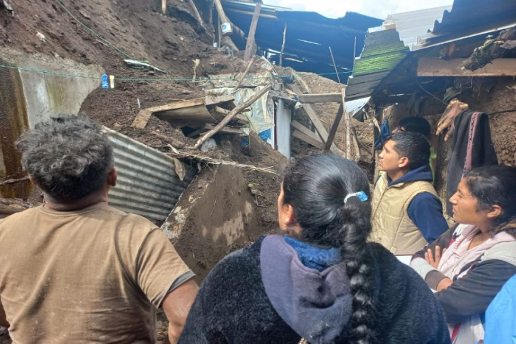 Lluvias intensas en Pasco originan el colapso de tres viviendas en poblado de Rocco