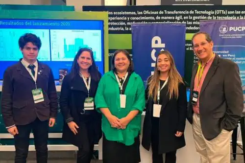 Comitiva que presentó el dispositivo estuvo encabezada por Verónica Montoya y Dante Elías, investigadores PUCP.
