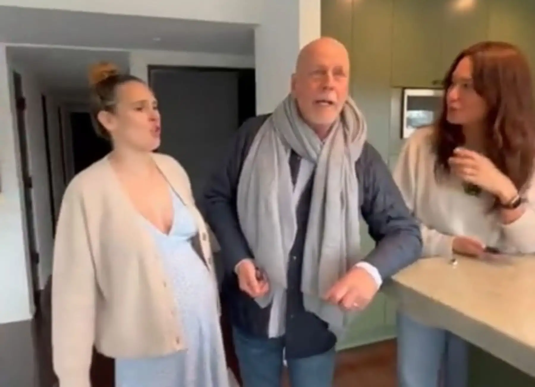 Demi Moore: y su singular celebración en el cumpleaños de Bruce Willis