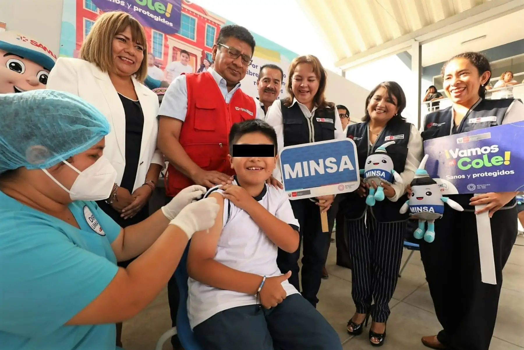 Brigadas del Minsa inician campaña de vacunación contra el VPH en colegio de San Juan de Miraflores. Foto: Minsa/Difusión.