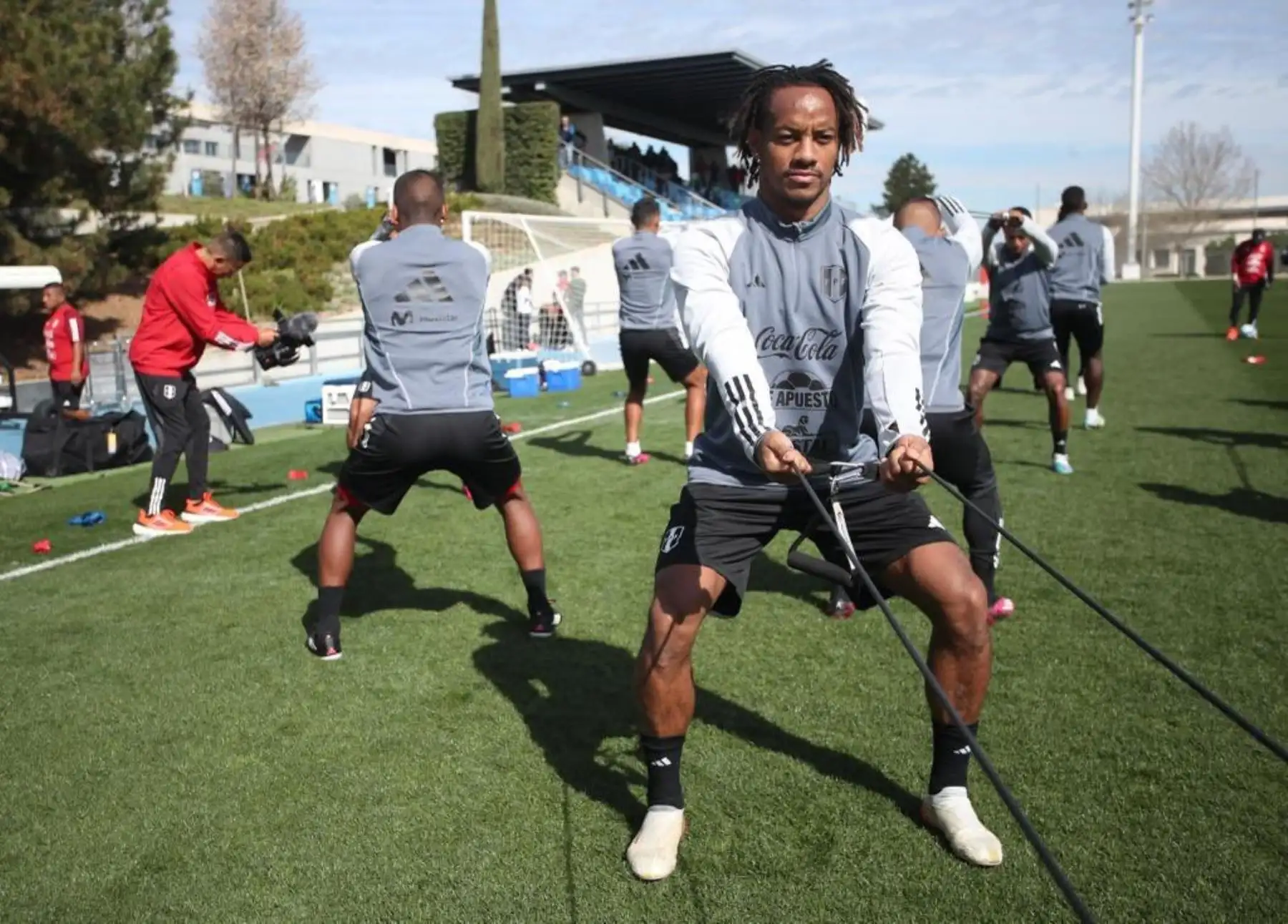 André Carrillo es uno de los más entusiastas en los trabajos de la selección peruana