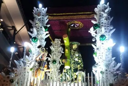 El pletórico fervor religioso y el notable sincretismo cultural católico y andino convierten a la Semana Santa en una de las festividades más celebradas y participativas del Perú. Cada localidad donde se conmemora la vida, pasión, muerte y resurrección de Cristo tiene una particularidad que la distingue de las demás. Foto: Gobierno Regional de Ayacucho.