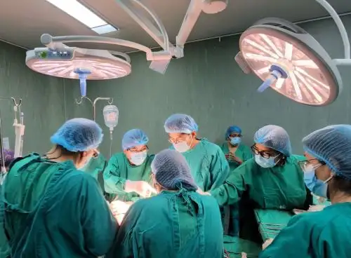 Autoridades de Salud de Arequipa destacaron el avance del proceso desembalse de operaciones en el hospital Carlos Alberto Seguín de EsSalud, ubicado en la ciudad blanca. ANDINA/Difusión