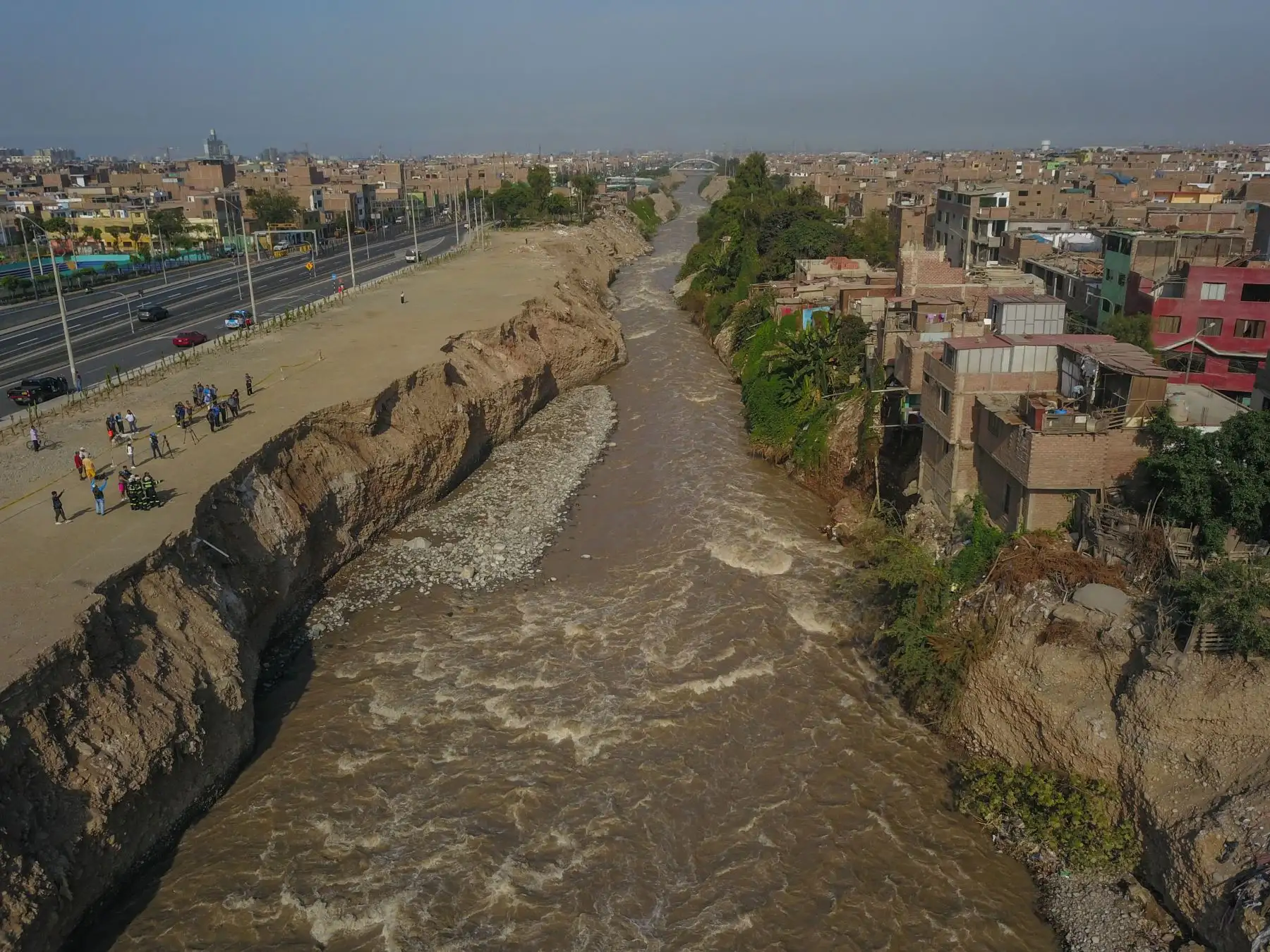 Según el Senamhi, el umbral hidrológico es un indicador que determina la peligrosidad del nivel del agua y del caudal de un río ya sea por su incremento en temporada de lluvias o su disminución en el periodo de vaciante. Foto: ANDINA/Daniel Bracamonte.