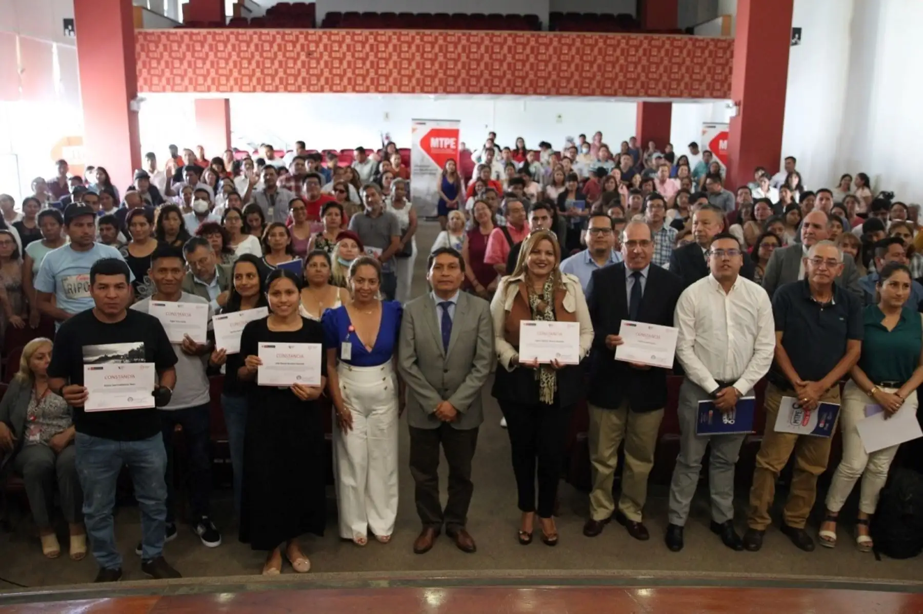 Ceremonia de clausura del curso gratuito "Aprende a emprender 2023" en la sede del Ministerio de Trabajo y Promoción del Empleo (MTPE). Foto: Cortesía.