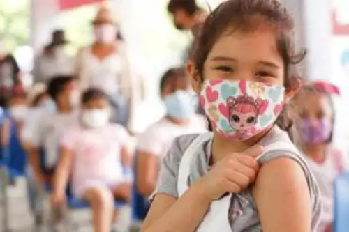 El Ministerio de Salud informó que en cuanto a la vacunación pediátrica para covid-19, se han suministrado más de 6 millones de dosis a niñas y niños de entre 5 y 11 años. ANDINA/ Minsa