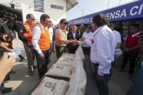 La donación está compuesta por 10 toneladas de arroz blanco de la variedad La Capoteña. Foto: ANDINA/Difusión