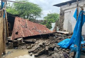 La intensa lluvia que se registró en la víspera en la región Tumbes dejó un total de 2,373 personas afectadas, 142 damnificadas, 986 viviendas dañadas, 32 inhabitables y 37 destruidas, informó el Centro de Operaciones de Emergencia Regional.