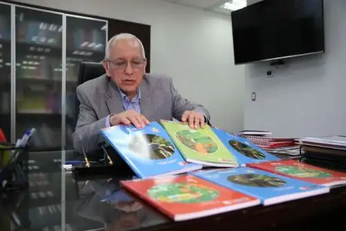 Autoridades del Minedu, en el contexto de una emergencia administrativa, reprogramaron en tres partes la distribución para todo el año, mientras se gestionaba el dinero para esta labor.