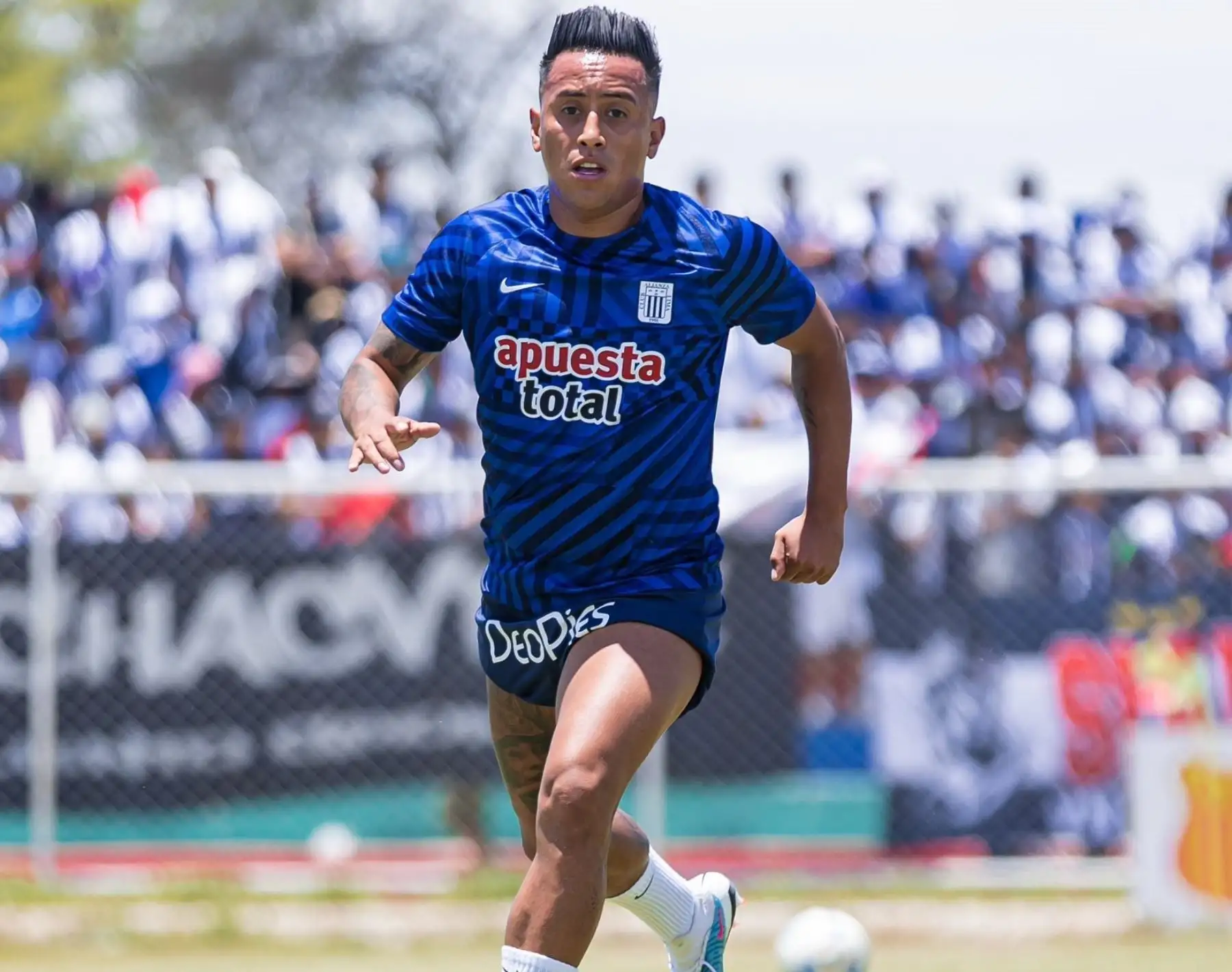 Christian Cueva espera recuperarse pronto
