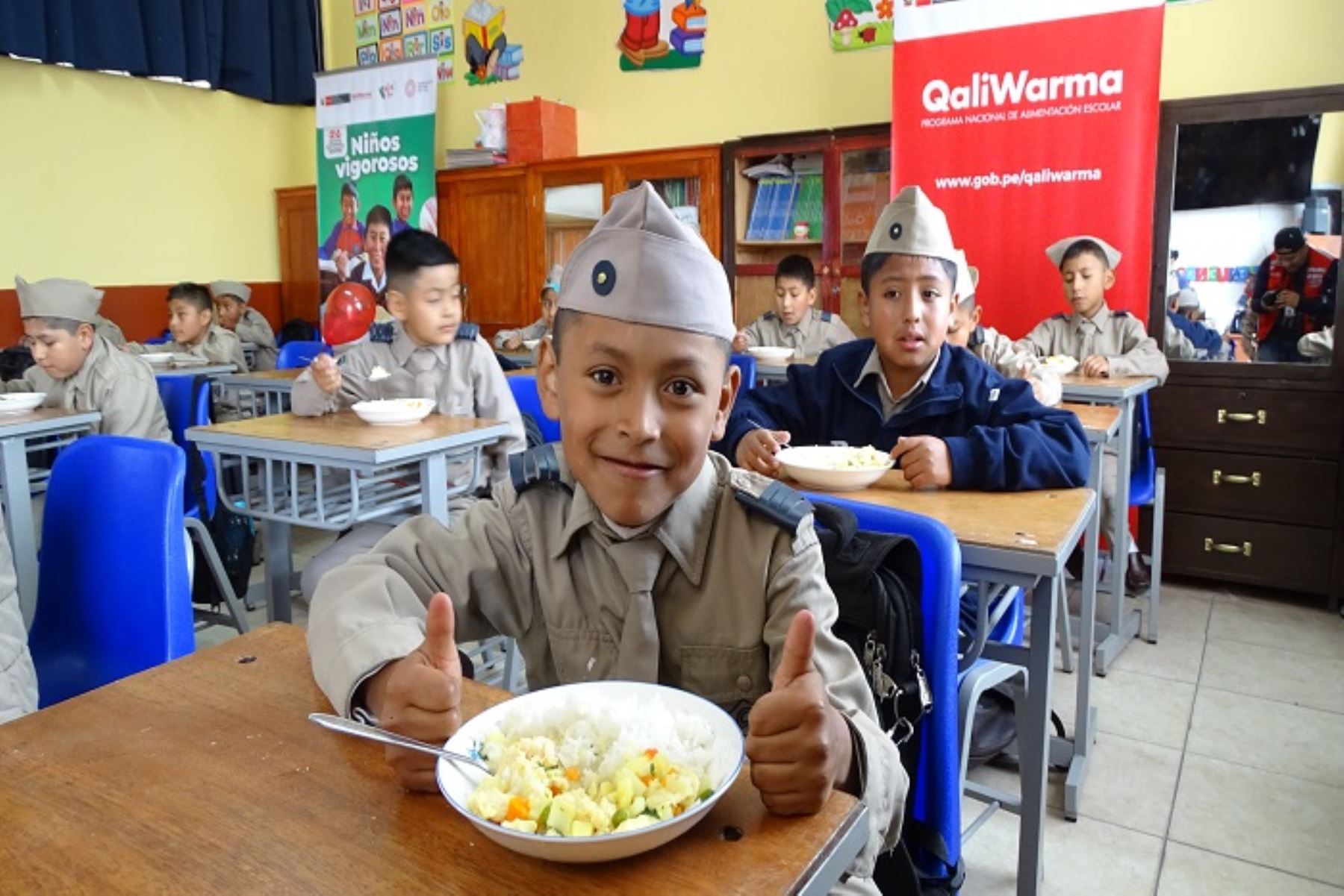 Qali Warma asegura calidad e inocuidad de dieta alimentaria para 4,2 millones de escolares
