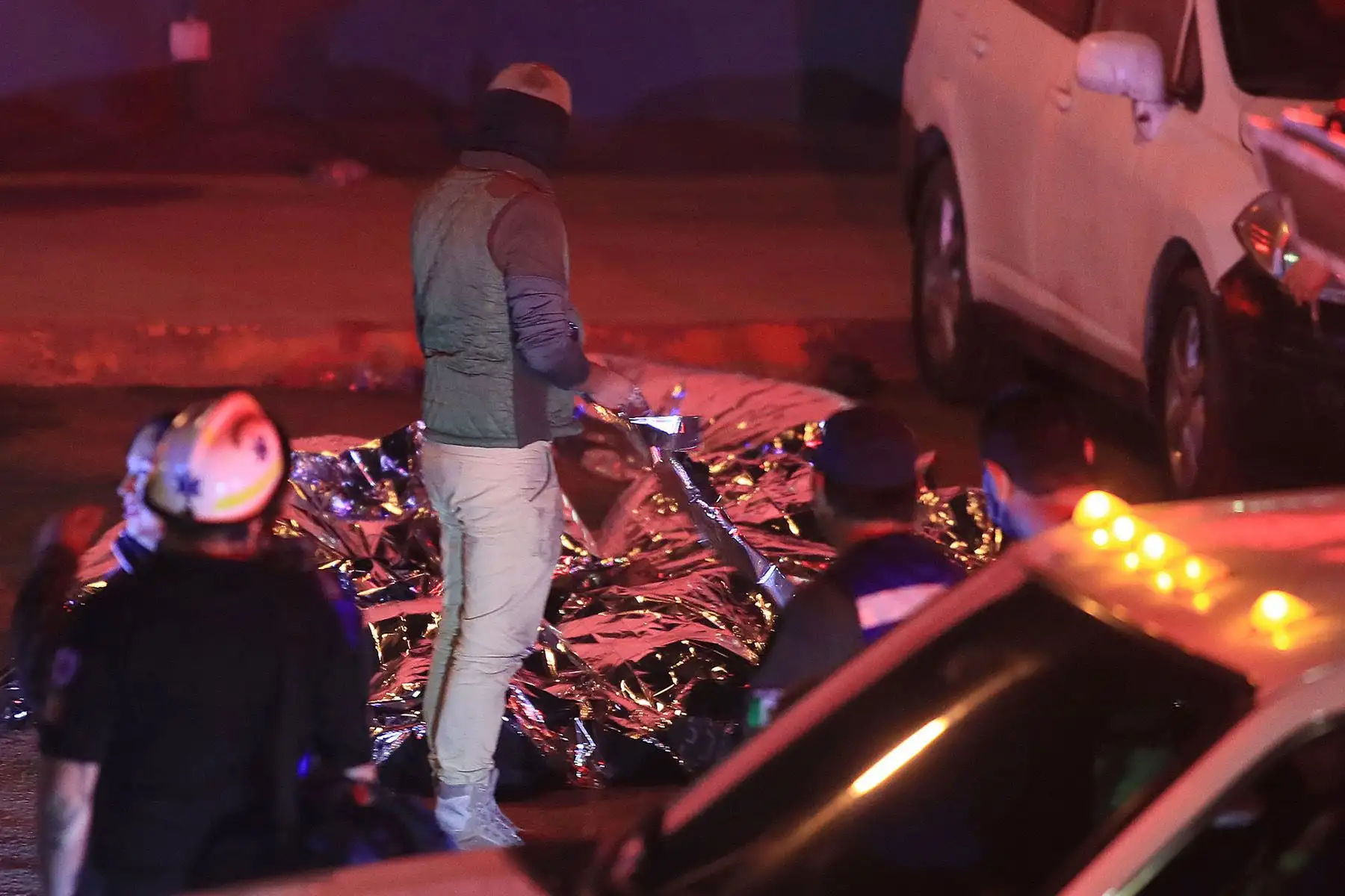 Fotografía de los cuerpos de migrantes fallecidos durante un incendio en las instalaciones del Instituto Nacional de Migración (INM), la noche del 27 de marzo de 2023, en Ciudad Juárez, Chihuahua (México). Al menos 37 migrantes murieron en un incendio en una estación del Instituto Nacional de Migración (INM) de Ciudad Juárez, en la frontera norte de México, según indicaron este martes a EFE fuentes oficiales. Foto: EFE